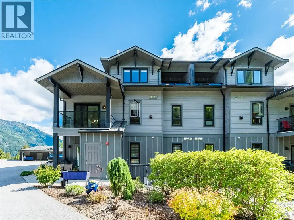 2000 Choquette Avenue Unit# 202, Nelson